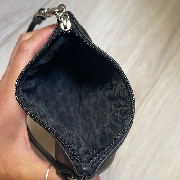 Coach Wristlet - Picture 5 of 7